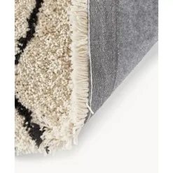 Flauschiger Hochflor-Teppich Naima, Handgetuftet