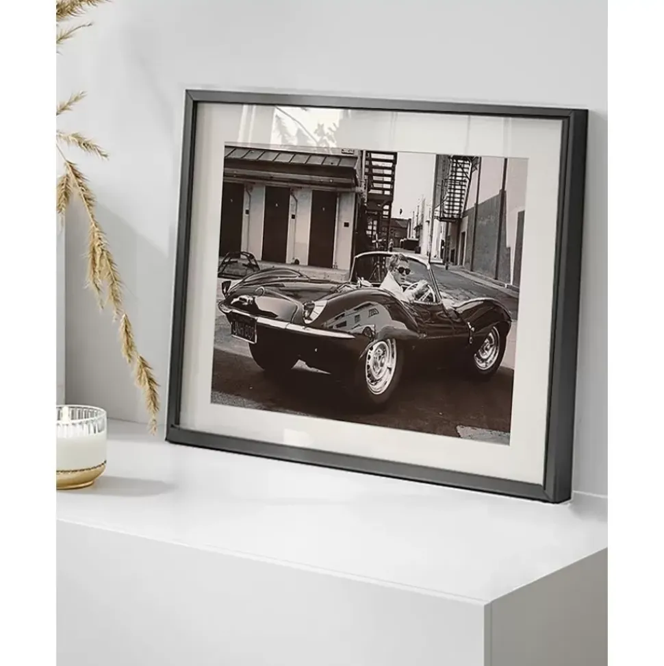 Gerahmte Fotografie Steve Mcqueen In His Jaguar, Handgefertigt