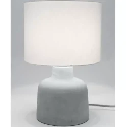 Handgefertigte Tischlampe Ike Mit Betonfus