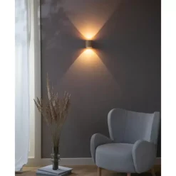 Kleine Wandleuchte Roda Aus Holz